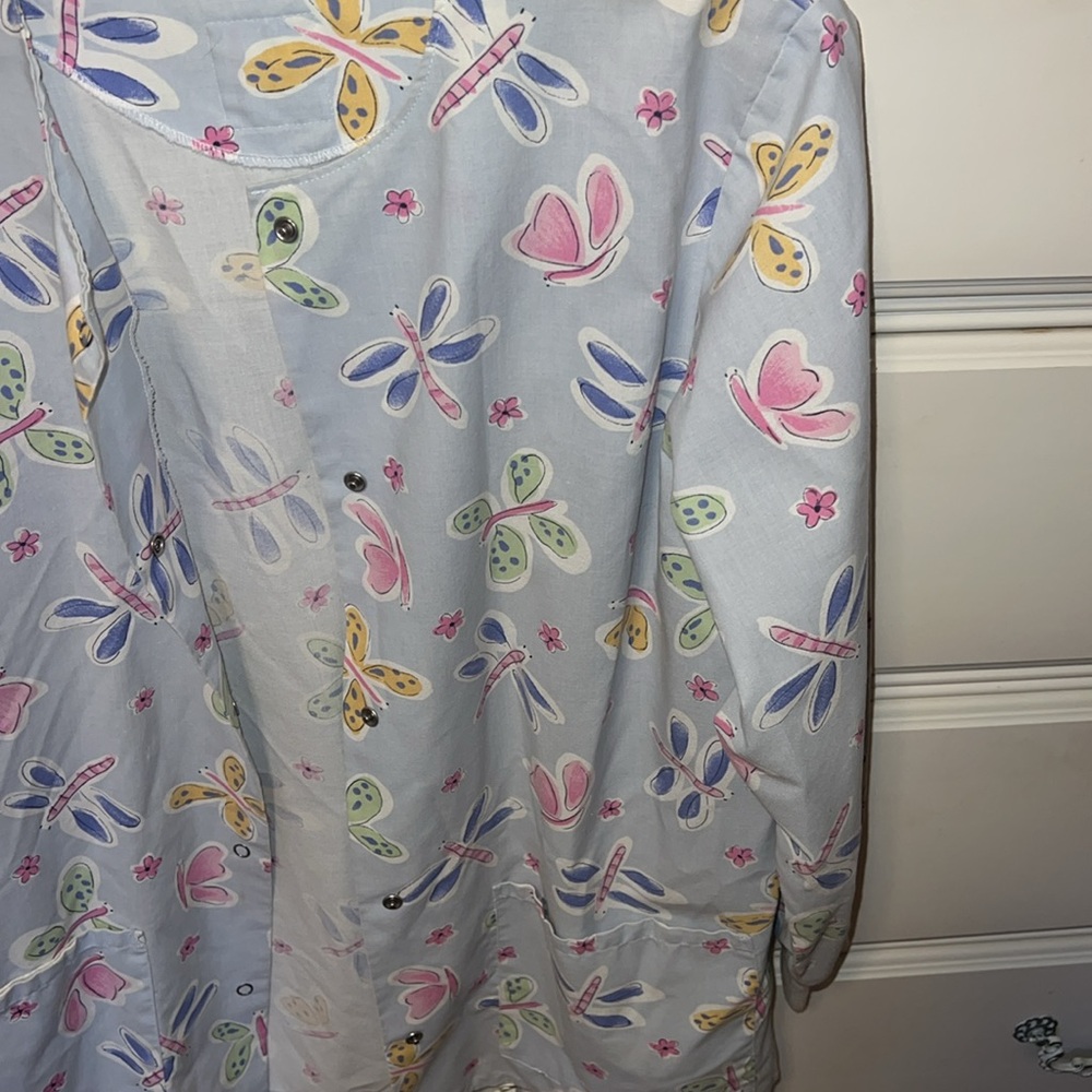 Scrub jacket! - Picture 2 of 6